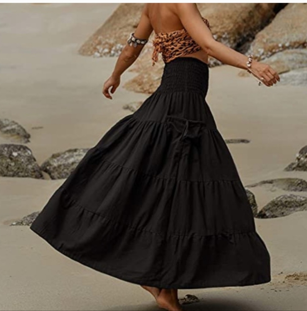 Thaluta Black A-Line Maxi Skirt